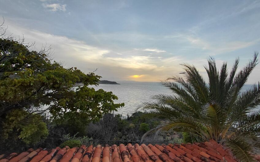 Exclusiva casa en el Morro de Juangriego: Lujo, ubicación única y vistas frente al mar con el mejor atardecer de Margarita