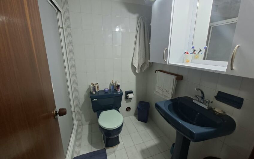 Se vende enorme Townhouse 3 hab. de oportunidad en Urb. Las Tunas. Isla Margarita