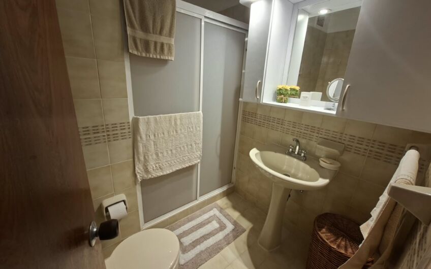 Se vende enorme Townhouse 3 hab. de oportunidad en Urb. Las Tunas. Isla Margarita