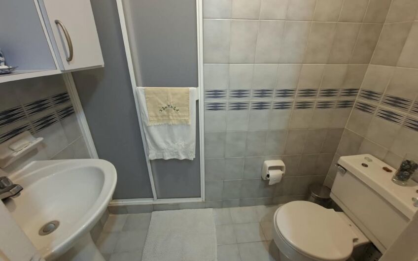 Se vende enorme Townhouse 3 hab. de oportunidad en Urb. Las Tunas. Isla Margarita