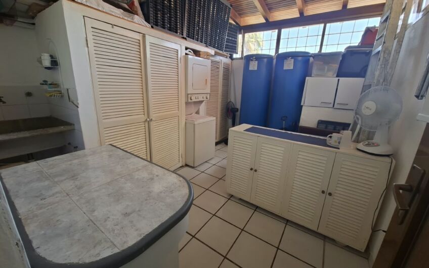 Se vende enorme Townhouse 3 hab. de oportunidad en Urb. Las Tunas. Isla Margarita