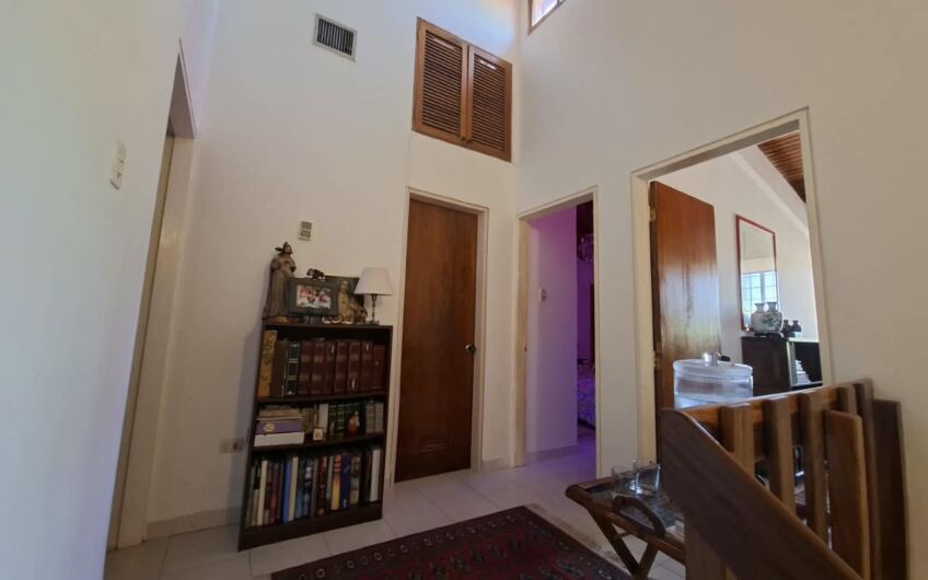Se vende enorme Townhouse 3 hab. de oportunidad en Urb. Las Tunas. Isla Margarita